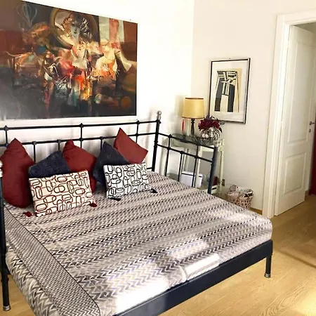 Artistic Park Apartman Milánó