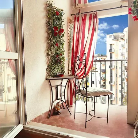 Artistic Park Apartment